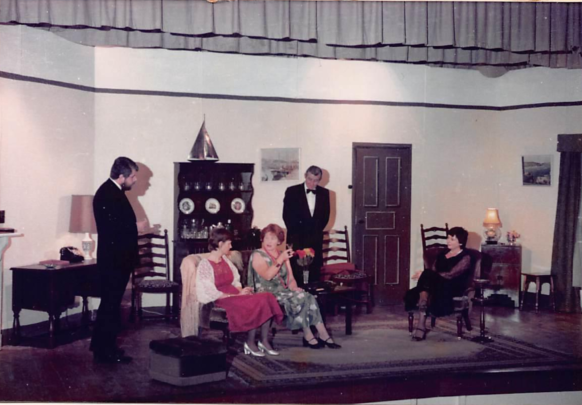 Blithe-Spirit-1981-Gallery-01