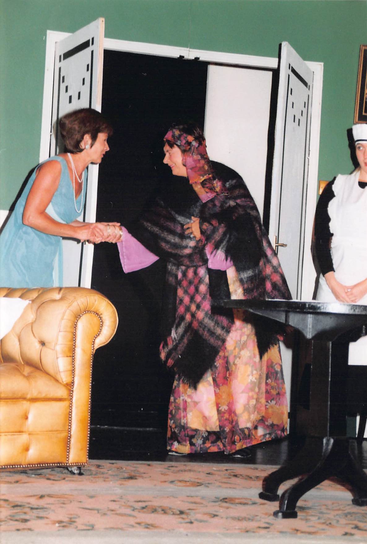 Blithe-Spirit-1999 (20)